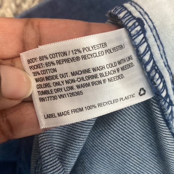 Universal thread, wide leg, crop soft denim medium wash, jeans, size 22 w/ belt - Picture 11 of 11